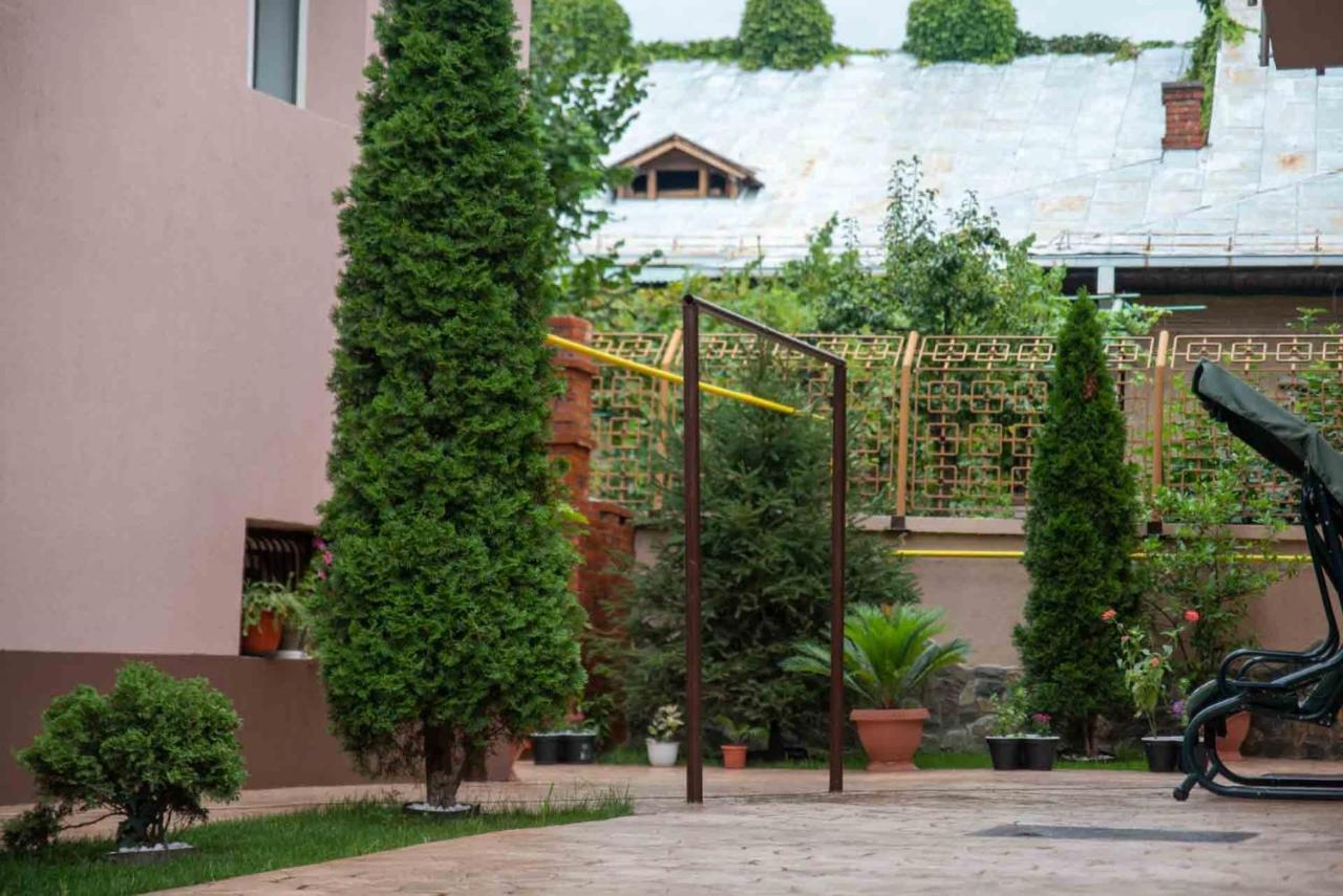 Casa Cattleya Hotel Târgu Jiu Exterior foto